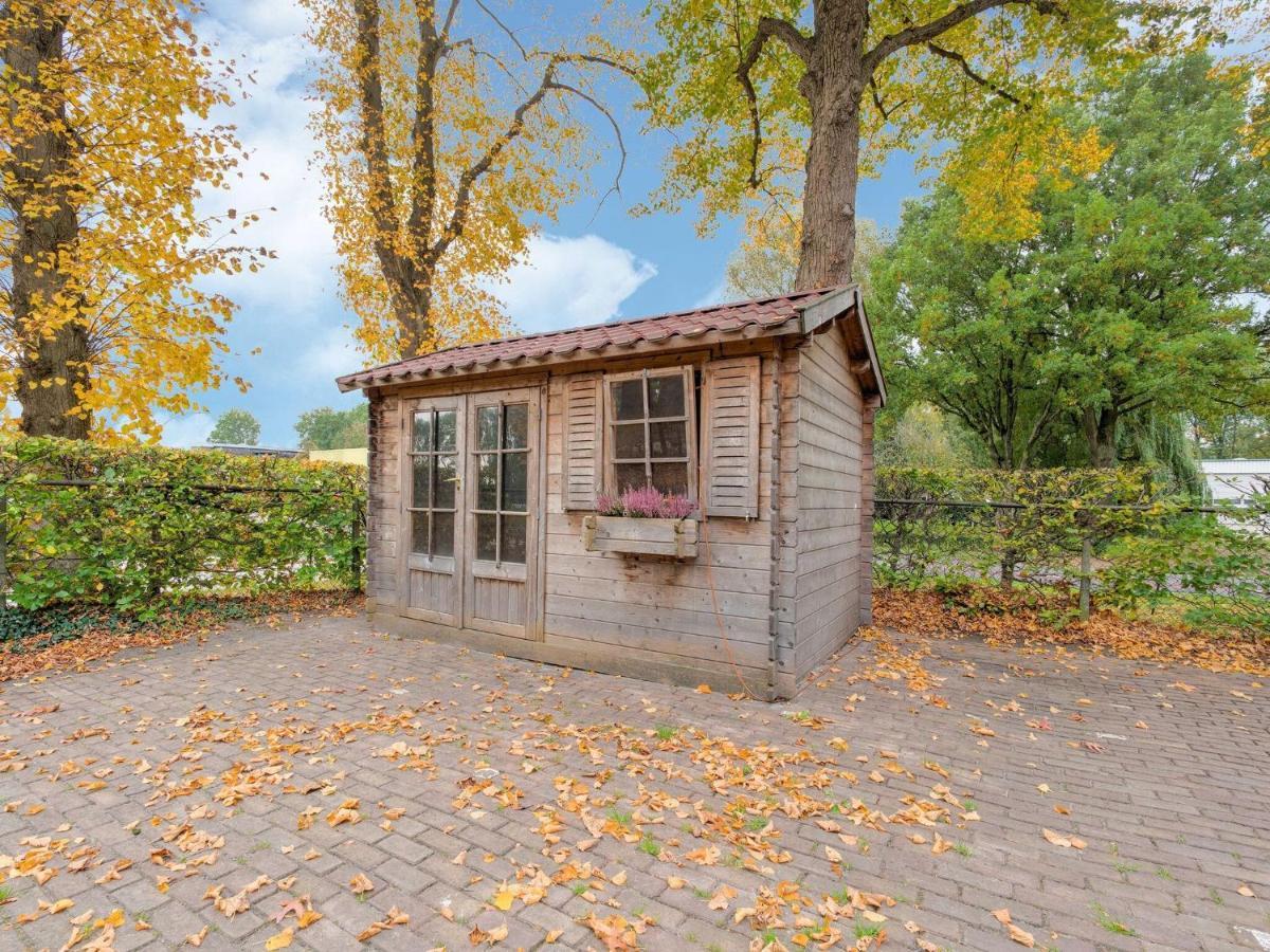 Cozy Holiday Home By The Canal In دفينخيلو المظهر الخارجي الصورة
